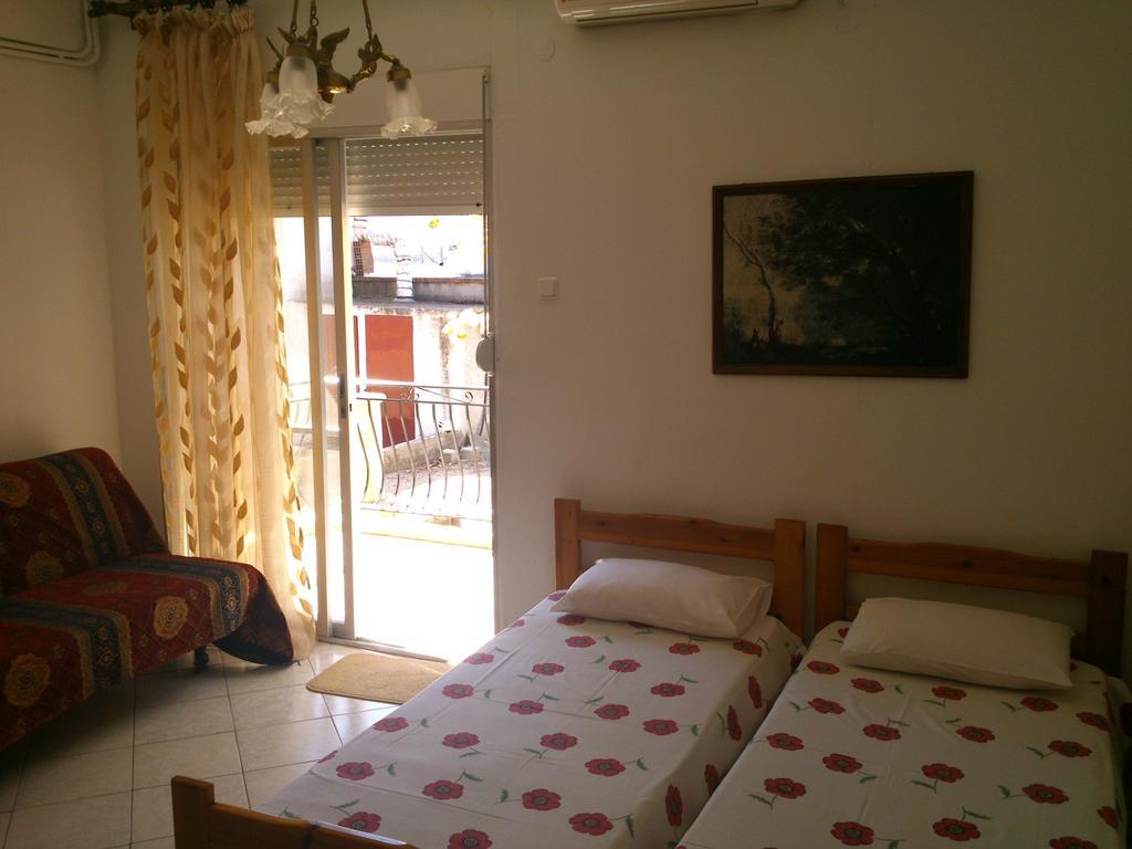 Gkoloi Studios & Apartments Kalyves Polygyrou Buitenkant foto