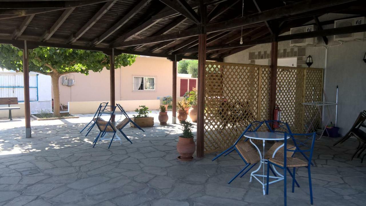 Gkoloi Studios & Apartments Kalyves Polygyrou Buitenkant foto